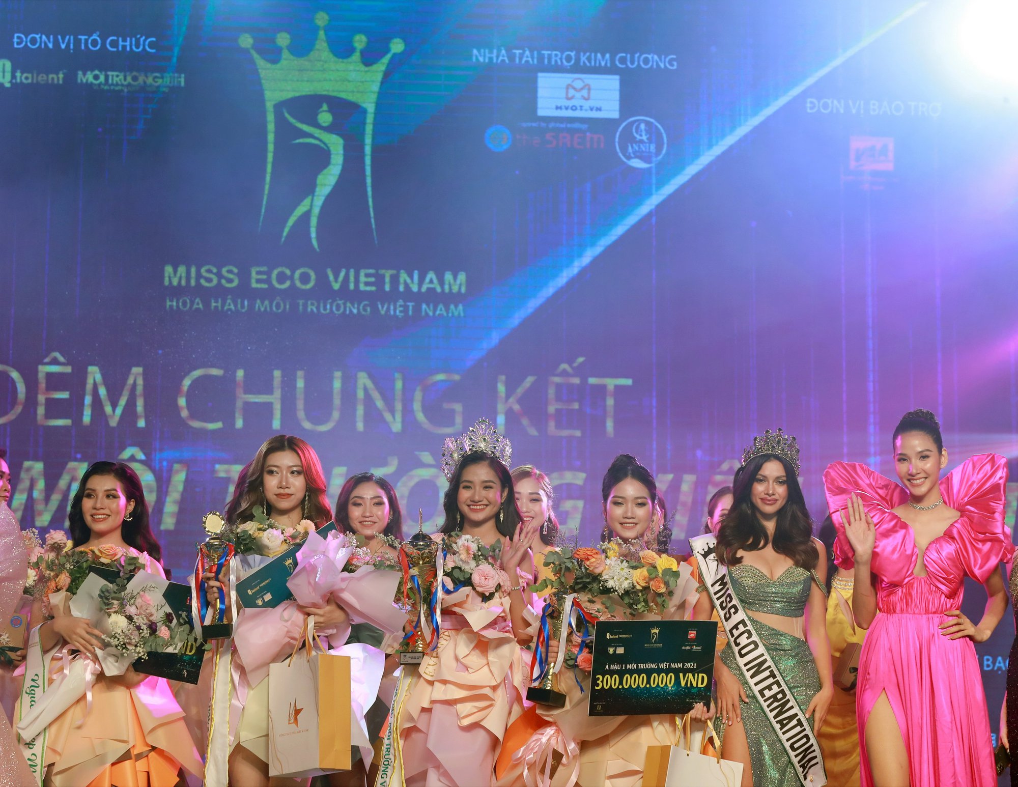 Nữ sinh Bến Tre đăng quang Hoa hậu M&ocirc;i trường Việt Nam 2022 - Ảnh 5.