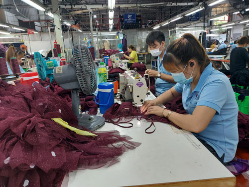 GÓI HỖ TRỢ 26.000 TỈ ĐỒNG THEO NGHỊ QUYẾT 68/NQ-CP: Tiền chưa tới tay, chờ mòn mỏi