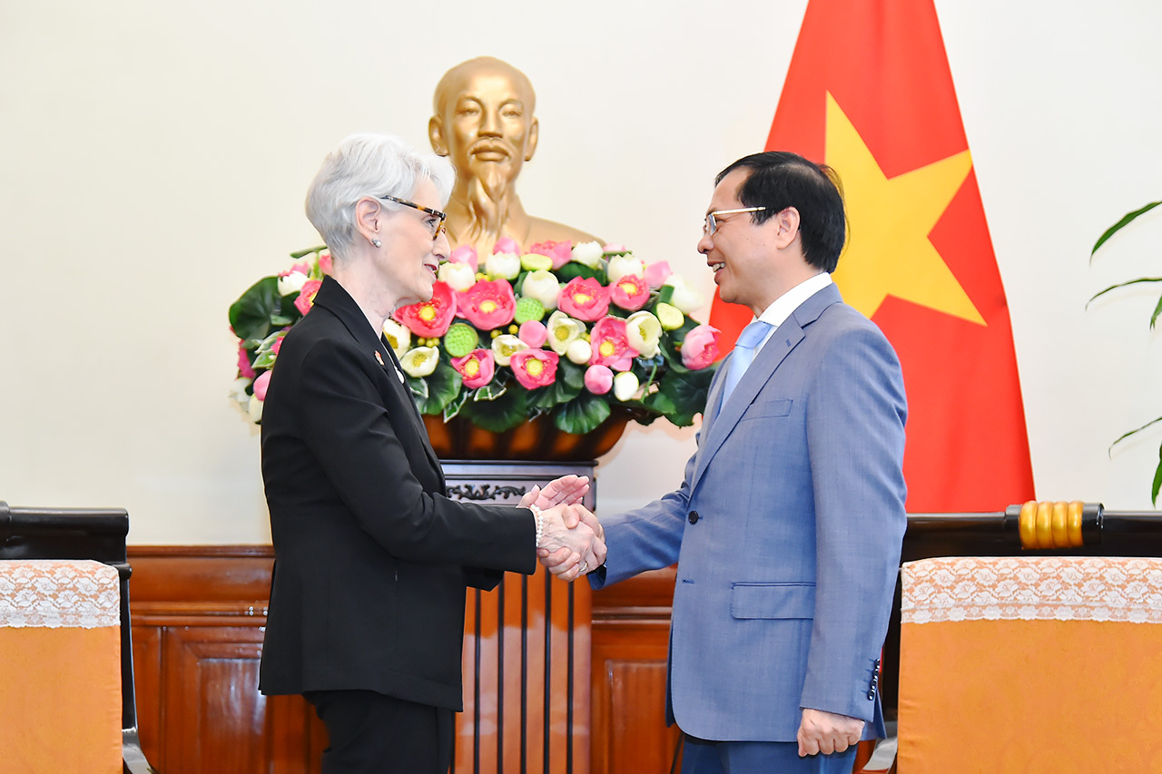 Th&uacute;c đẩy chuyến thăm Việt Nam của Tổng thống Joe Biden trong năm 2022 - Ảnh 1.