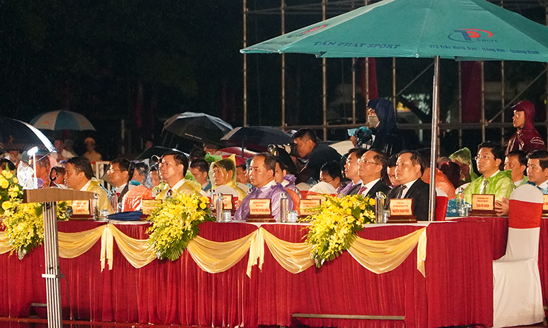 Chủ tịch nước Nguyễn Xu&acirc;n Ph&uacute;c: Quảng B&igrave;nh phải xứng tầm qu&ecirc; hương Hai giỏi - Ảnh 3.