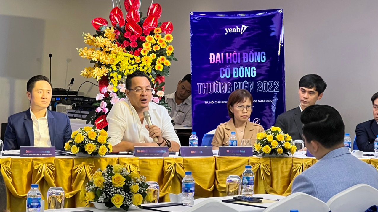 Ông Nguyễn Ảnh Nhượng Tống nói rất "đau đớn" khi phải bán hết cổ phiếu Yeah1