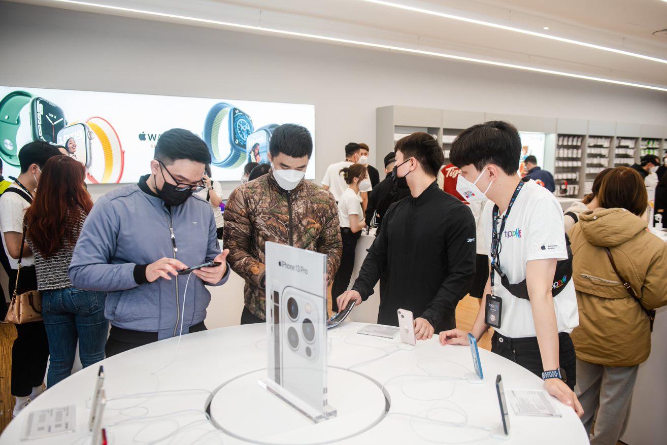 Big sale khủng nhất năm: TopZone b&aacute;n iPhone 13 chỉ nửa gi&aacute;, loạt sản phẩm Apple giảm mạnh đến 20% - Ảnh 2.