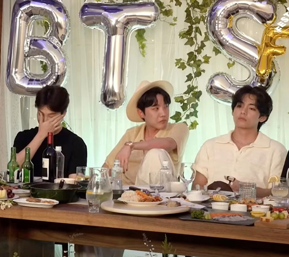 BTS bất ngờ tuyên bố chia tay - Ảnh 2.