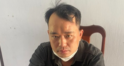 Chém người rồi bỏ trốn, khi nam thanh niên đang rút tiền thì bị bắt