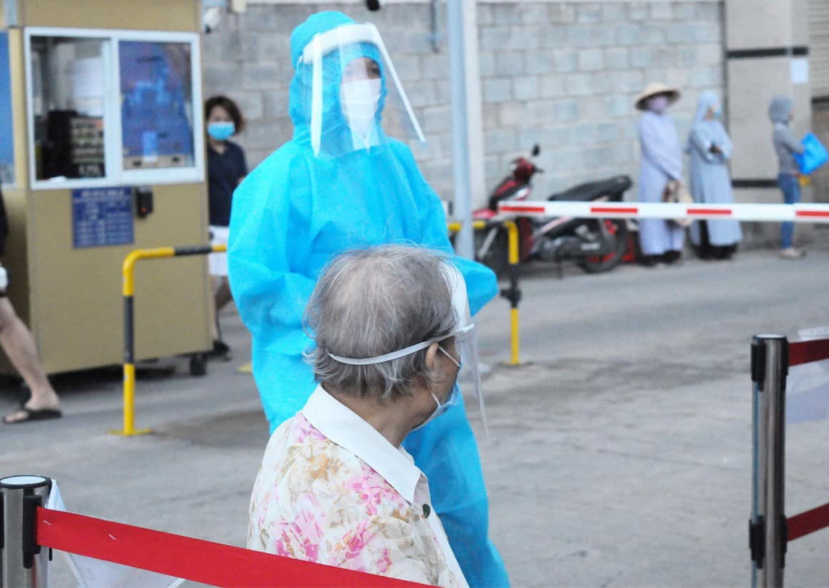 Dịch Covid-19 hôm nay: Thêm 774 F0, nhiều ngày không có ca tử vong