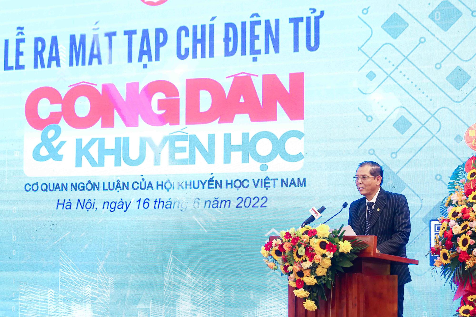 Ra mắt Tạp chí điện tử Công dân và Khuyến học - Ảnh 2.