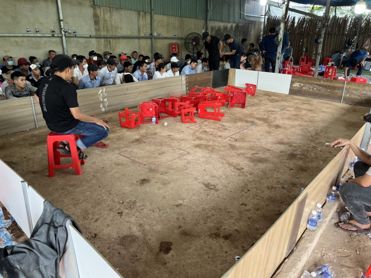 Bí mật trong bãi đất trống ở huyện Bình Chánh