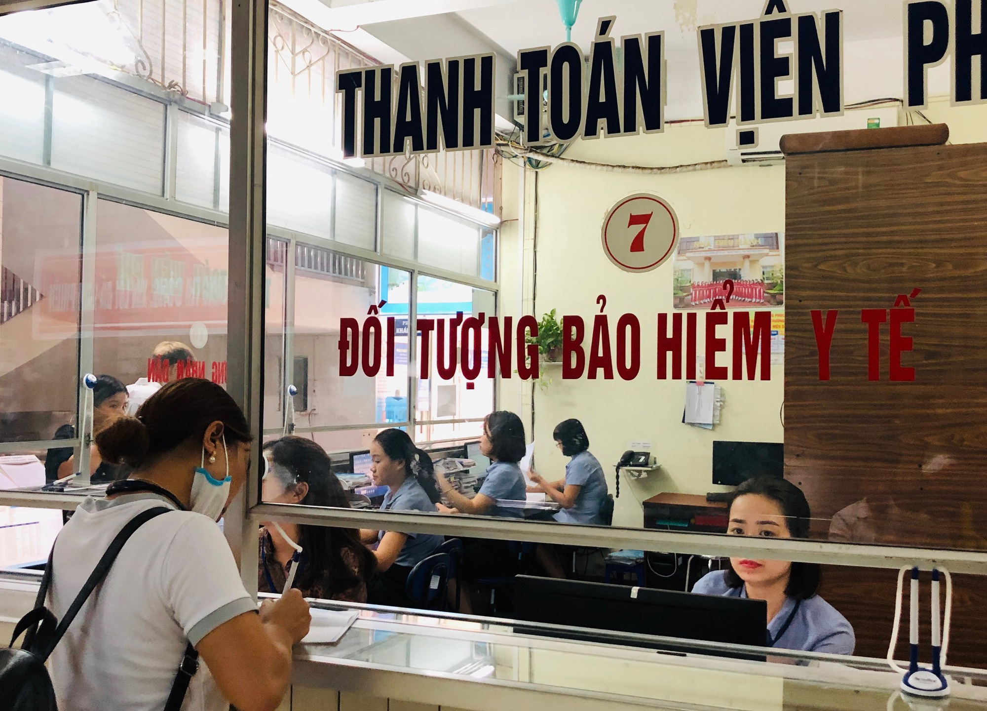 Bộ Y tế nêu hàng loạt nguyên nhân khiến bệnh viện không đấu thầu, mua sắm thuốc