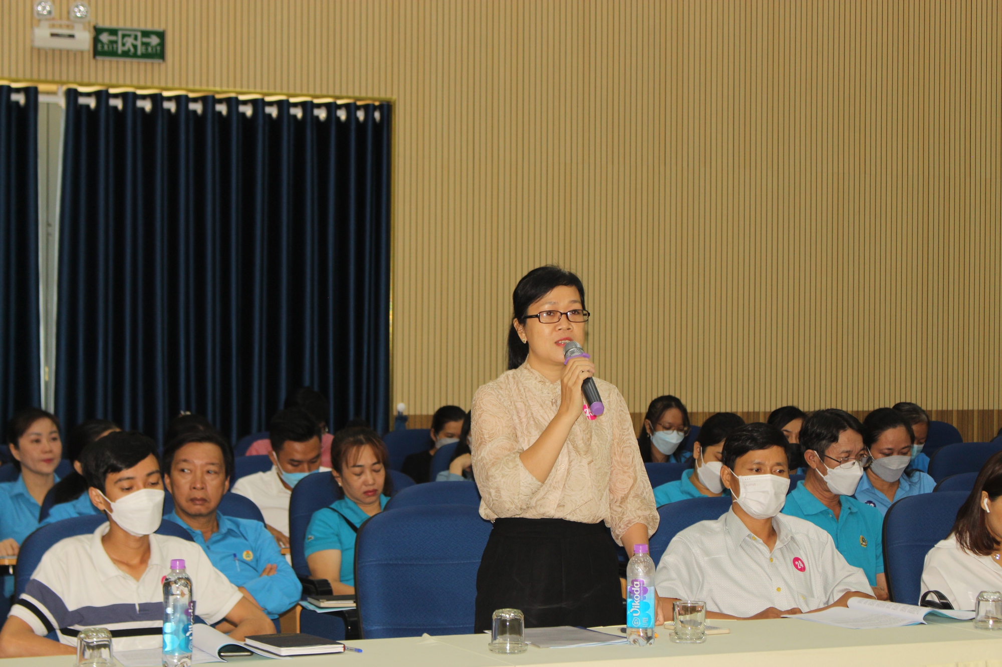 Phải chú trọng bữa ăn giữa ca