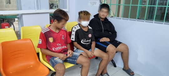 Ngăn chặn nhiều nh&oacute;m &ldquo;giang hồ nh&iacute;&rdquo; lộng h&agrave;nh ở Rạch Gi&aacute; - Ảnh 3.