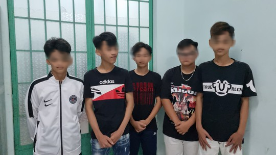 Ngăn chặn nhiều nh&oacute;m &ldquo;giang hồ nh&iacute;&rdquo; lộng h&agrave;nh ở Rạch Gi&aacute; - Ảnh 4.