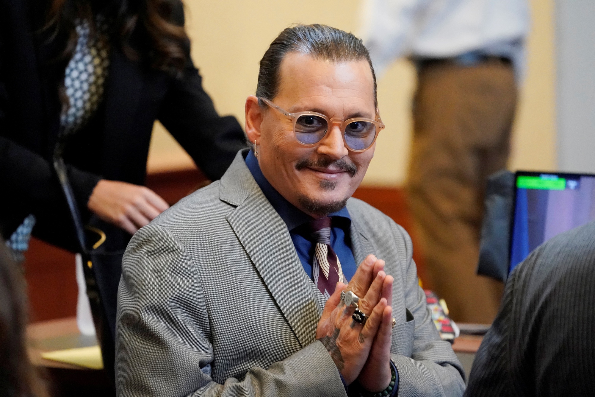 “Cướp biển” Johnny Depp gần như toàn thắng vợ cũ