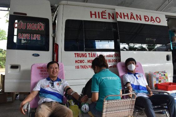 Hơn 500 đo&agrave;n vi&ecirc;n tham gia hiến m&aacute;u cứu người - Ảnh 1.
