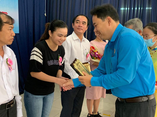 Tôn vinh doanh nghiệp chăm lo tốt người lao động