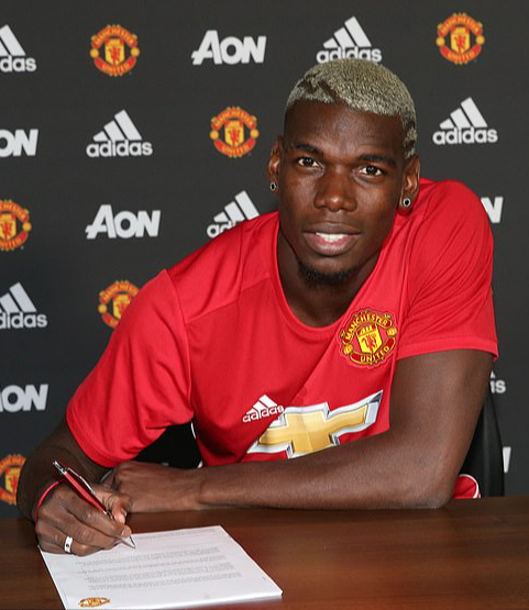 Paul Pogba nhận ph&iacute; trung th&agrave;nh để ra đi, fan Man United giận dữ - Ảnh 4.