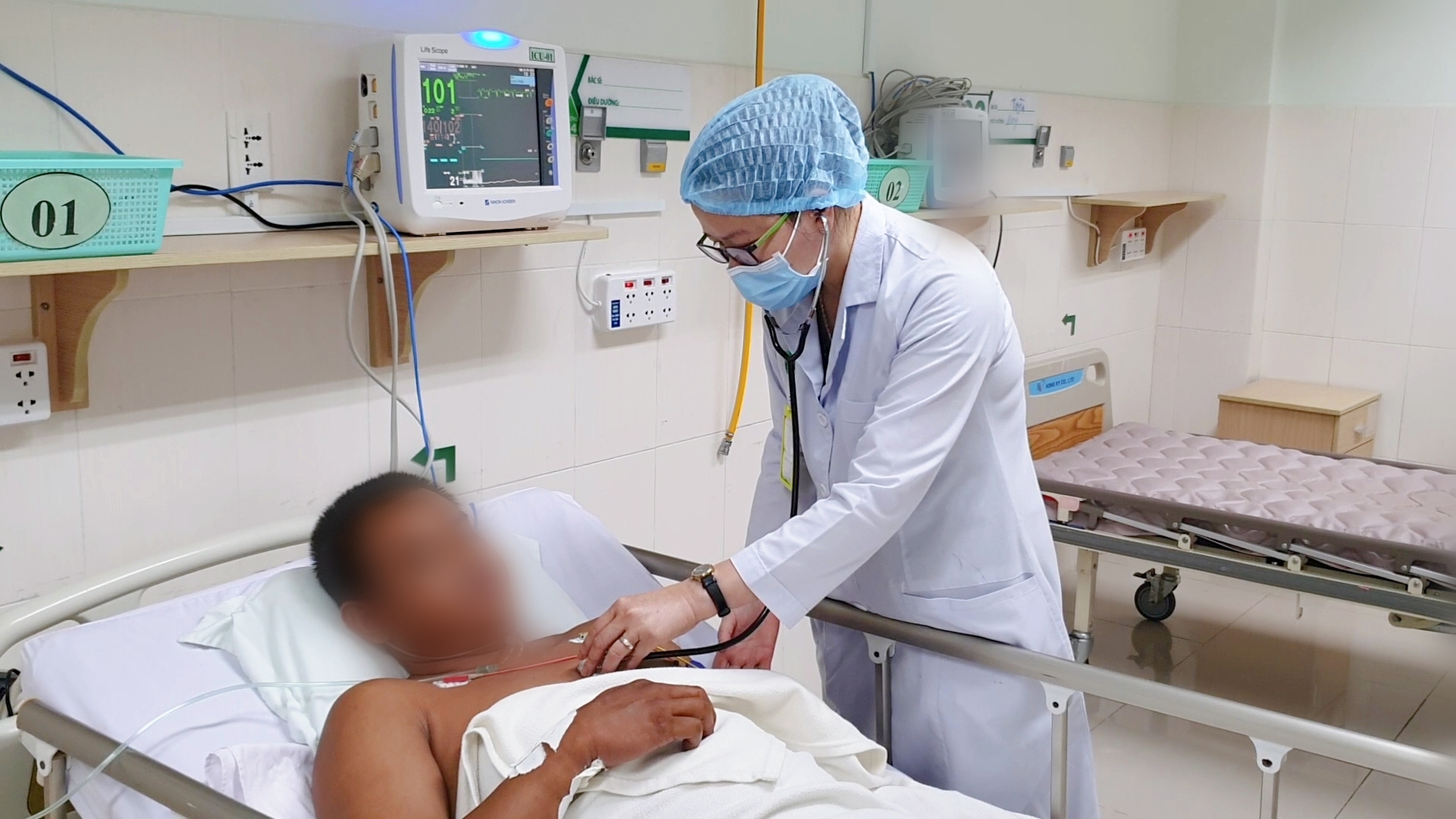 Tài xế 28 tuổi suýt bỏ mạng vì 11 năm hút thuốc lá
