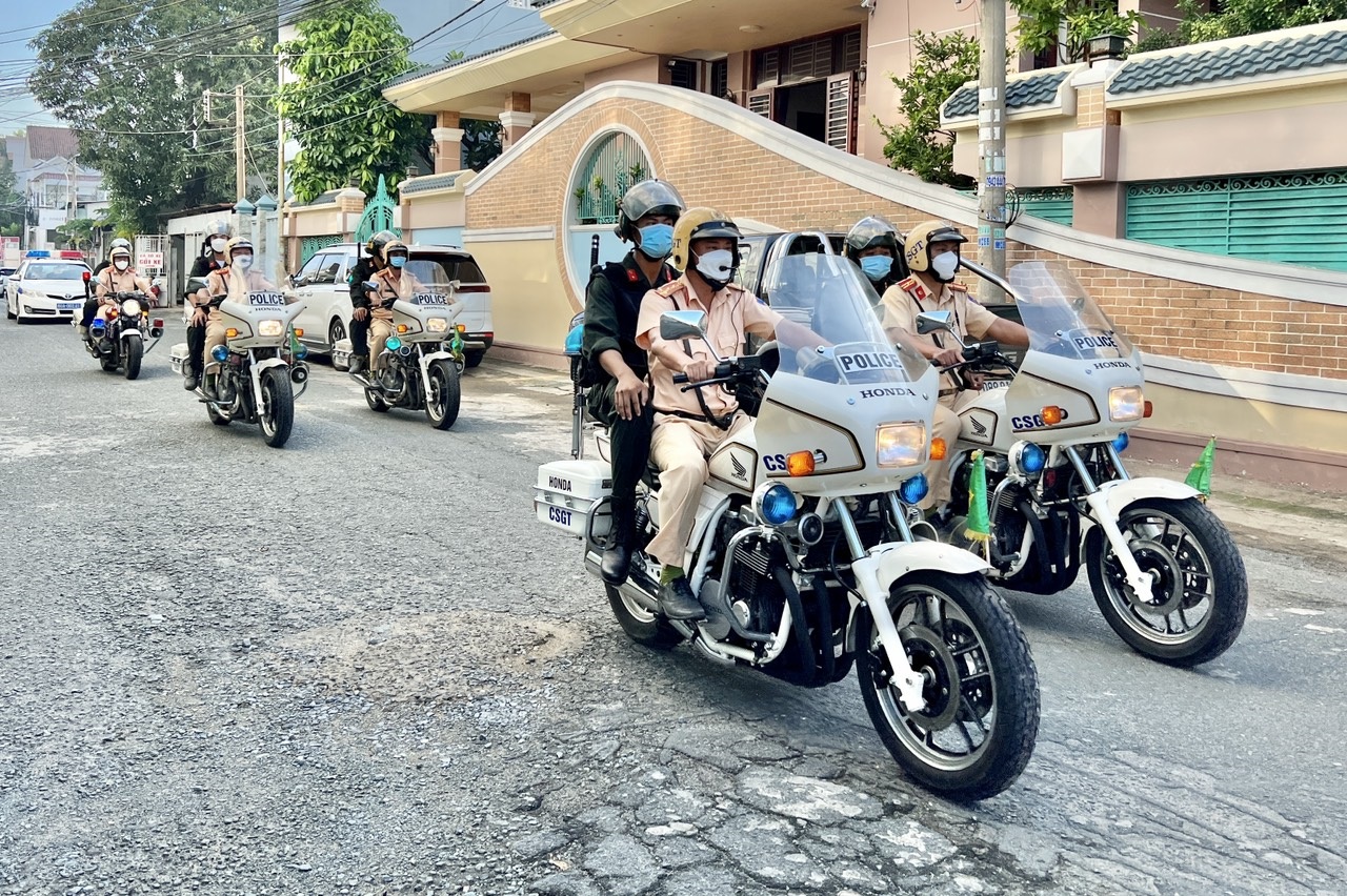 7-hình box trang 7