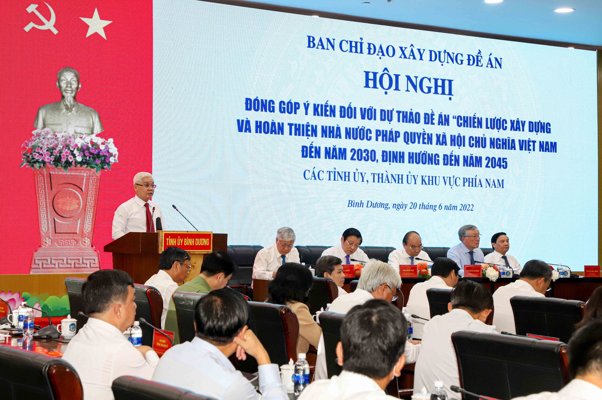 Chủ tịch nước chủ tr&igrave; hội nghị quan trọng tại B&igrave;nh Dương - Ảnh 2.