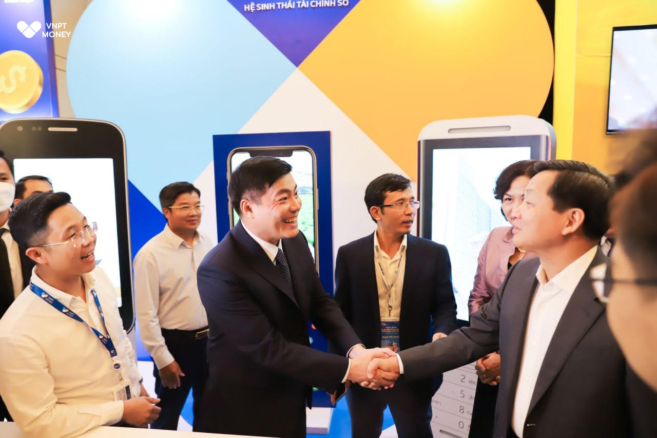 VNPT Money đồng hành cùng chiến lược thanh toán không dùng tiền mặt quốc gia - Ảnh 2.