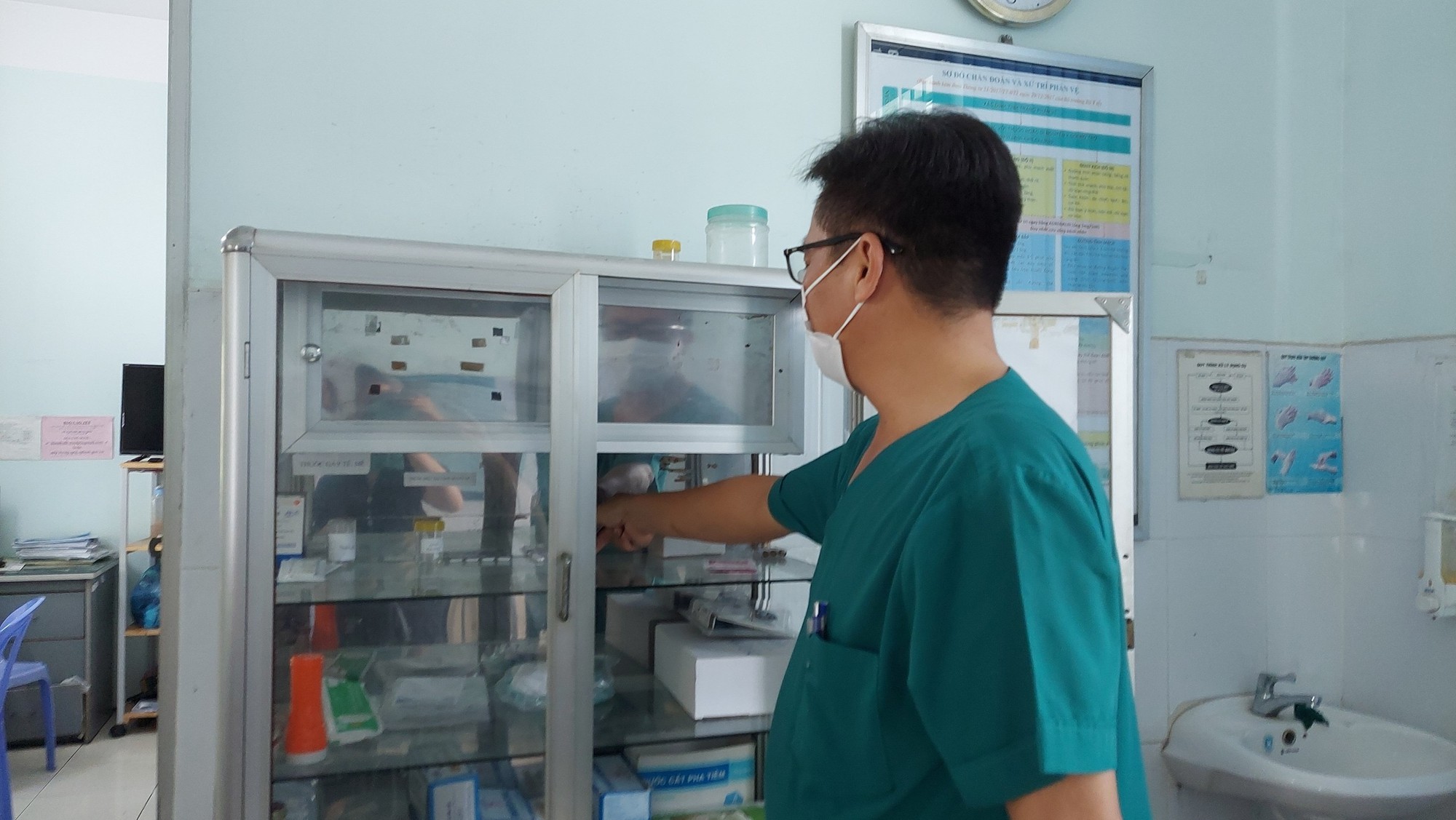 Sở Y tế TP HCM lên tiếng về việc các cơ sở y tế thiếu thuốc - Ảnh 1.