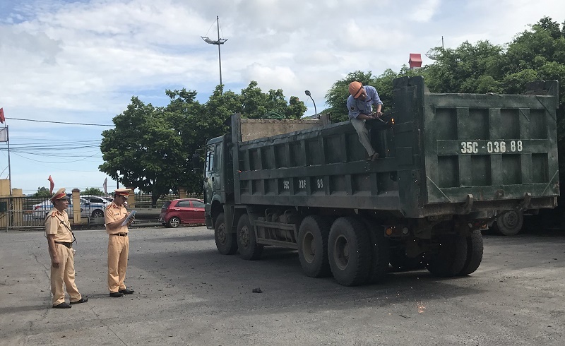 Cục CSGT: Cưỡng chế, tháo, cắt thùng xe về đúng với thiết kế