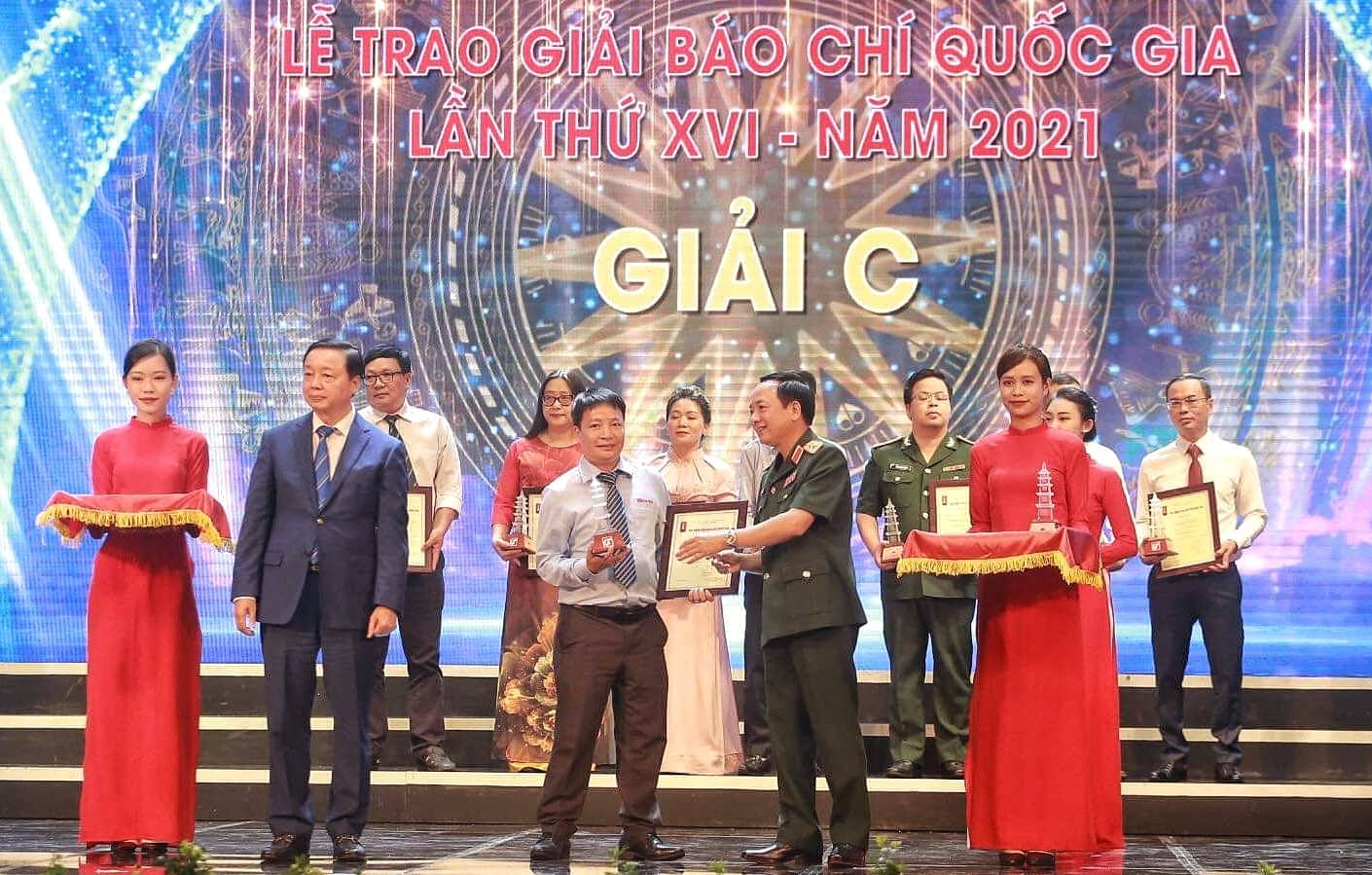 B&aacute;o Người Lao Động đoạt giải C B&aacute;o ch&iacute; Quốc gia 2021 - Ảnh 2.