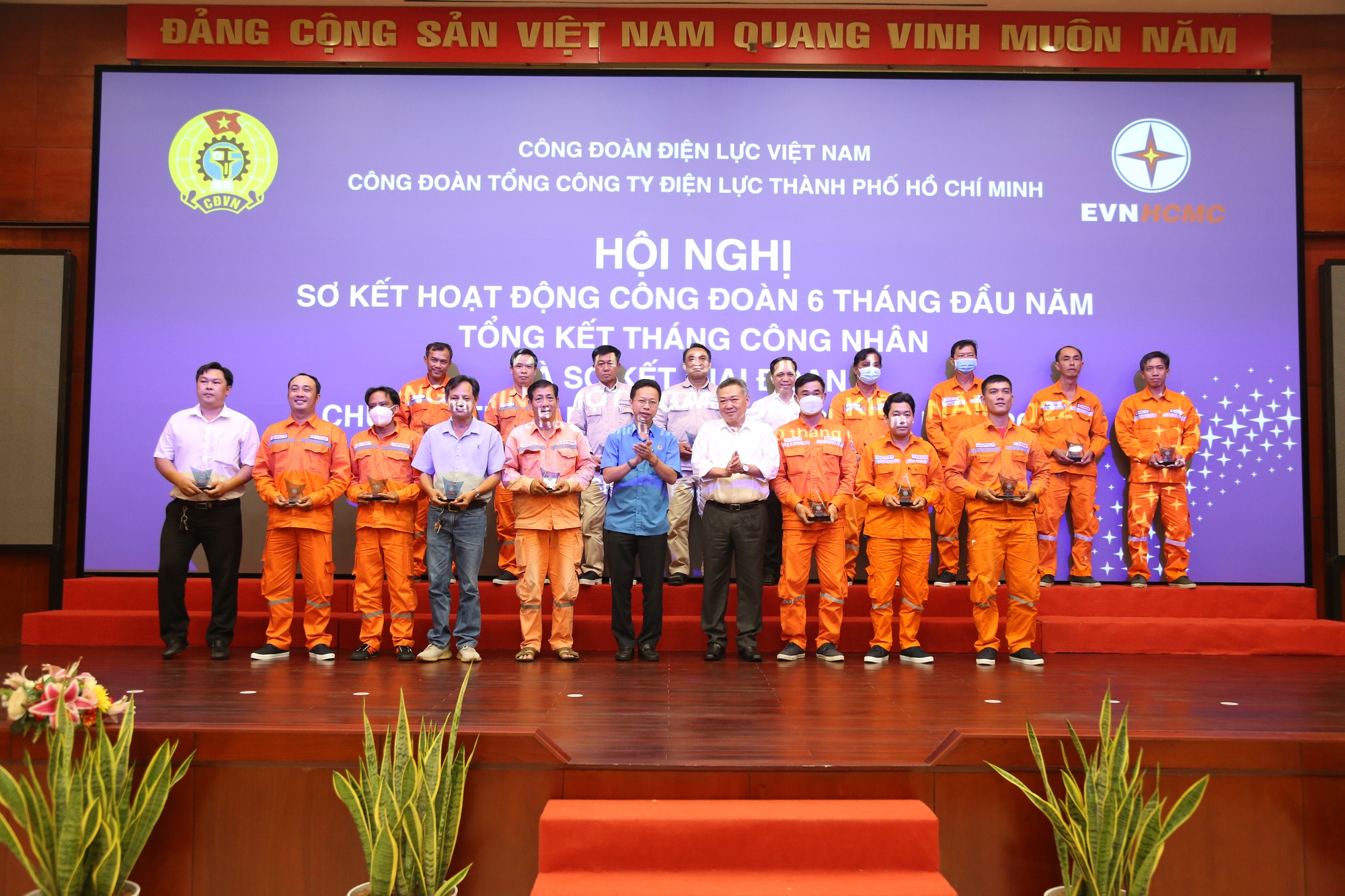 C&ocirc;ng đo&agrave;n EVNHCMC: Nhiều hoạt động chăm lo, hỗ trợ đo&agrave;n vi&ecirc;n - lao động - Ảnh 1.