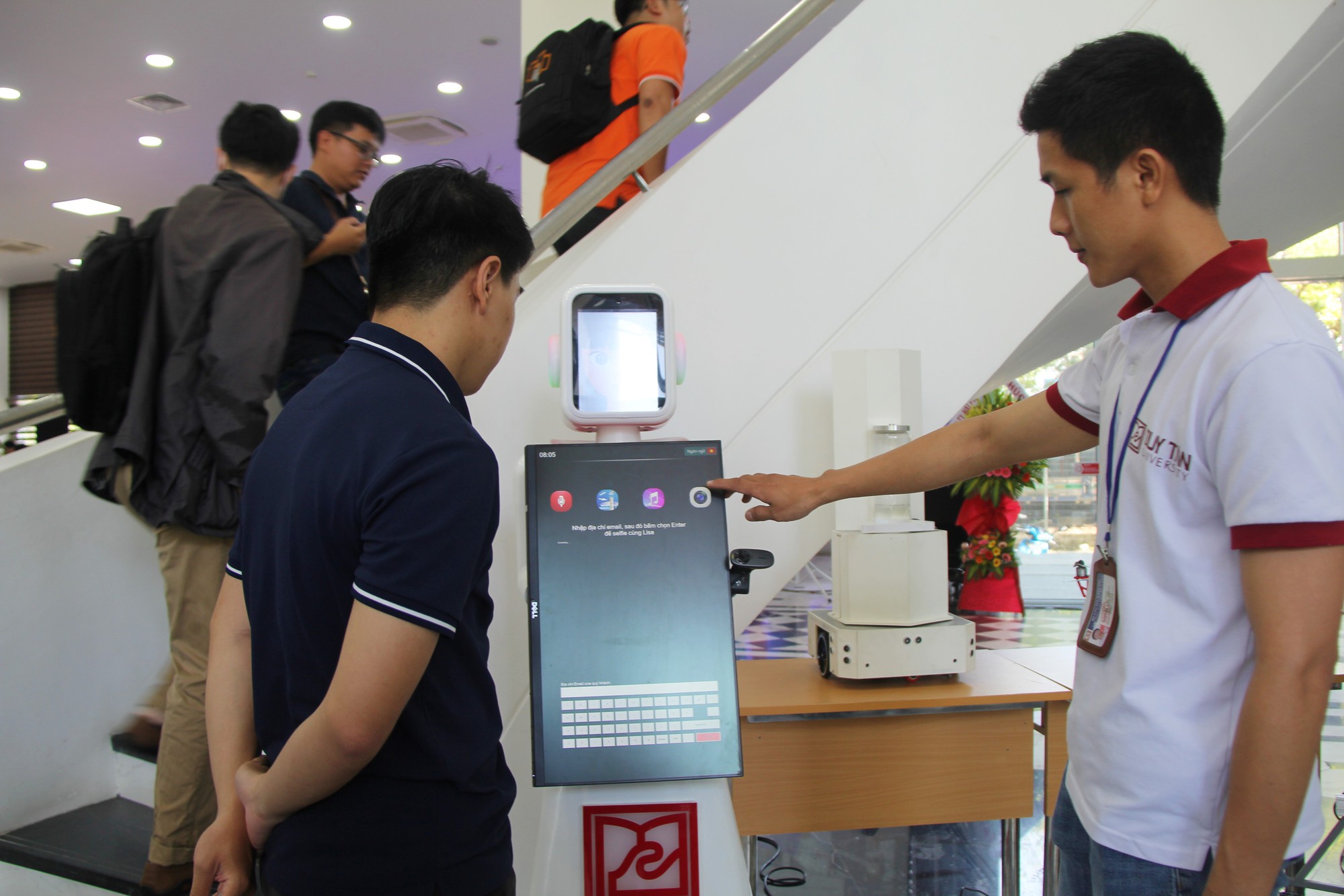 150 doanh nghiệp tham gia tuyển dụng tại &ldquo;Tuần lễ Việc l&agrave;m DTU 2022&rdquo; - Ảnh 3.