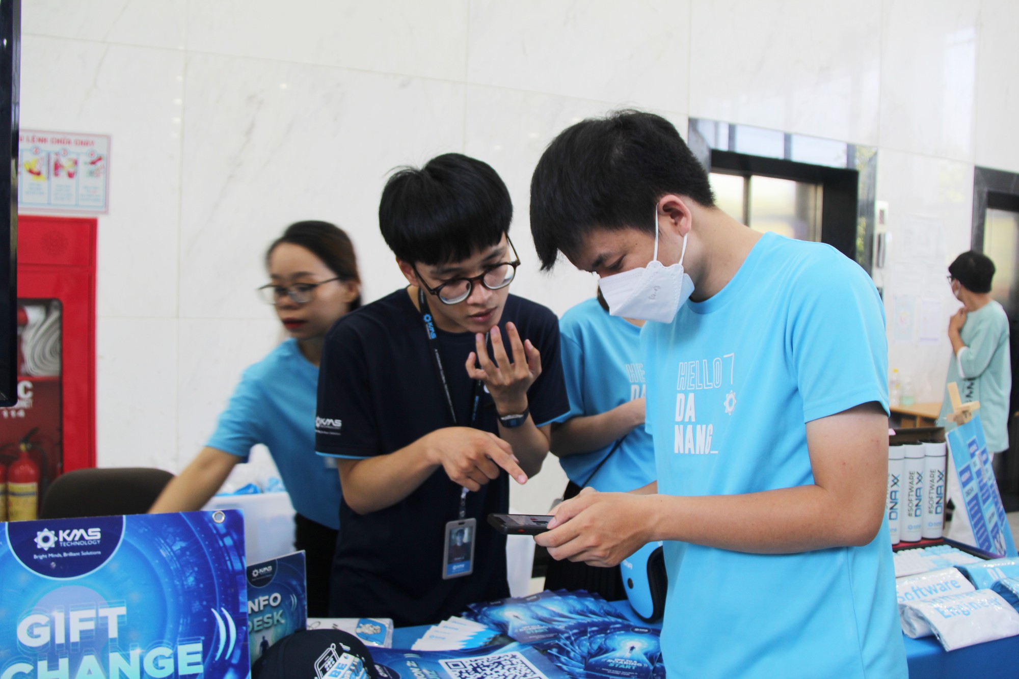 150 doanh nghiệp tham gia tuyển dụng tại &ldquo;Tuần lễ Việc l&agrave;m DTU 2022&rdquo; - Ảnh 4.