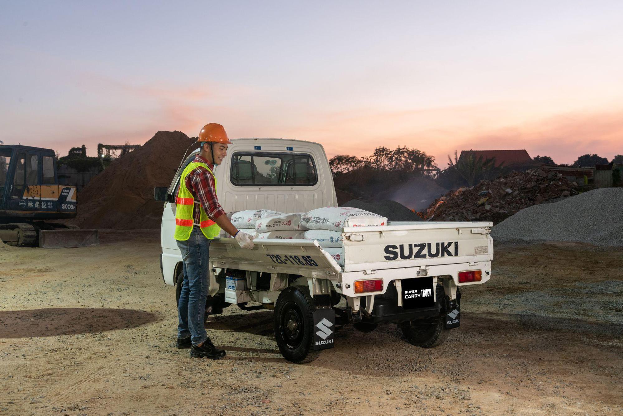 Suzuki Carry Truck - con cưng h&aacute;i tiền của chủ doanh nghiệp - Ảnh 2.