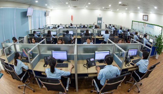 Kiểm so&aacute;t mức ti&ecirc;u thụ điện tăng m&ugrave;a nắng n&oacute;ng - Ảnh 2.
