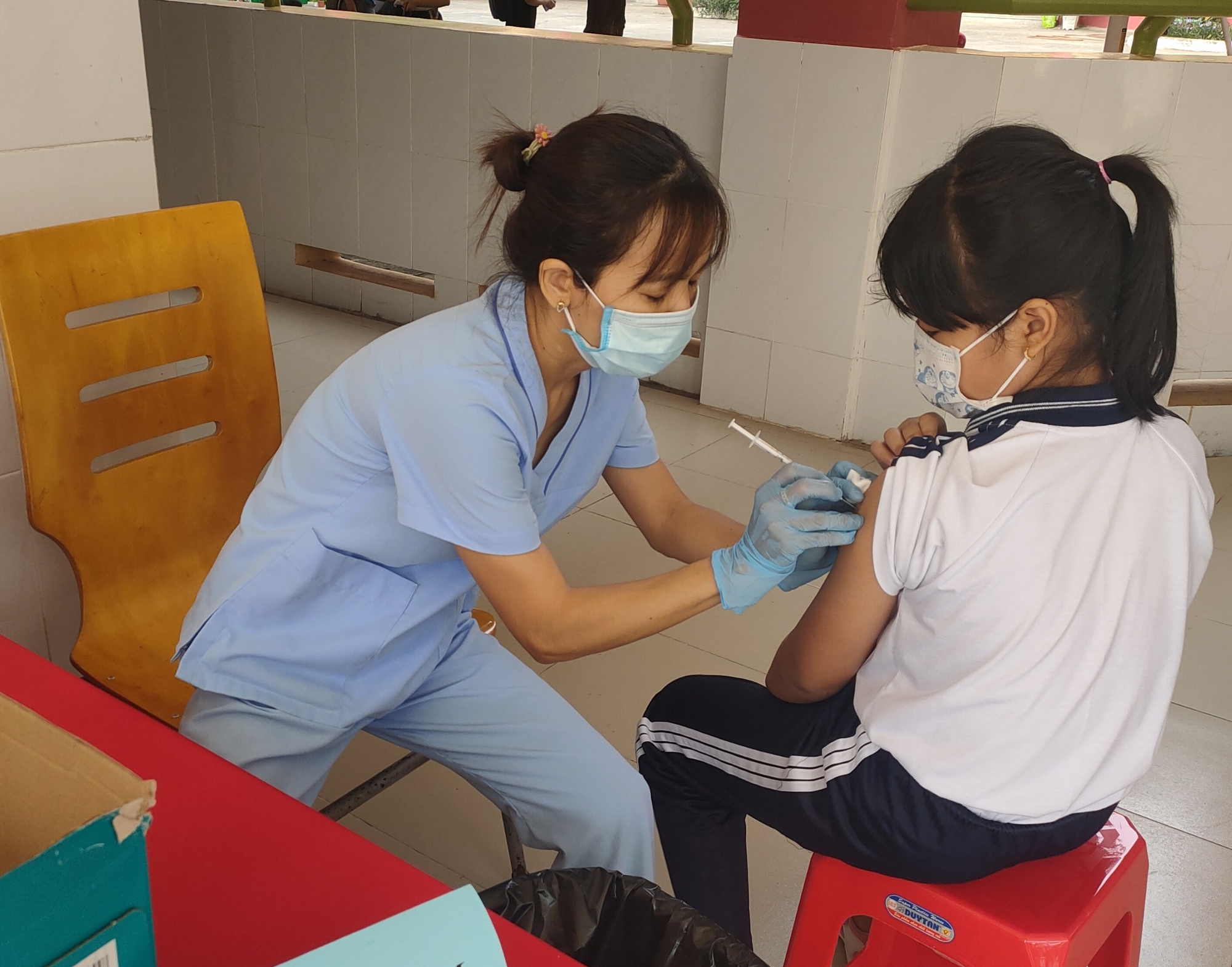 Bình Dương vận động người dân tiêm vắc xin Covid-19