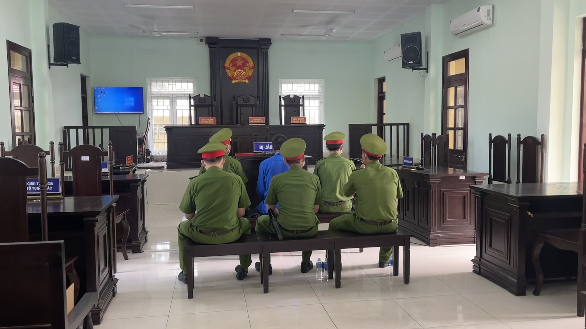 Cựu đại úy công an Lê Chí Thành lãnh 3 năm tù giam vì đăng thông tin xuyên tạc