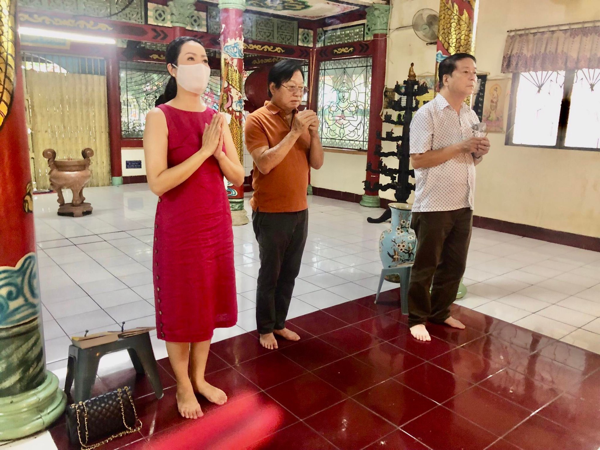 Ban &aacute;i hữu Nghệ sĩ TP HCM nhận khuyết điểm trong vụ việc thay đổi bảng t&ecirc;n Ch&ugrave;a Nghệ sĩ - Ảnh 1.
