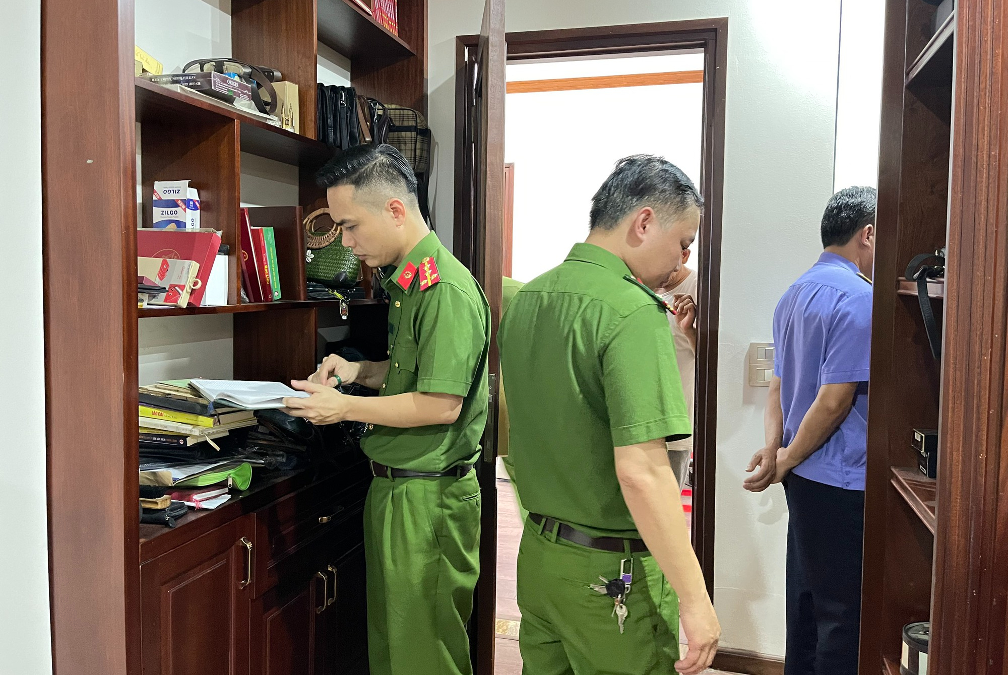 Bắt 2 nguyên phó chủ tịch tỉnh Lào Cai