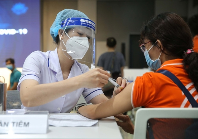 Tiêm đủ để phòng bệnh