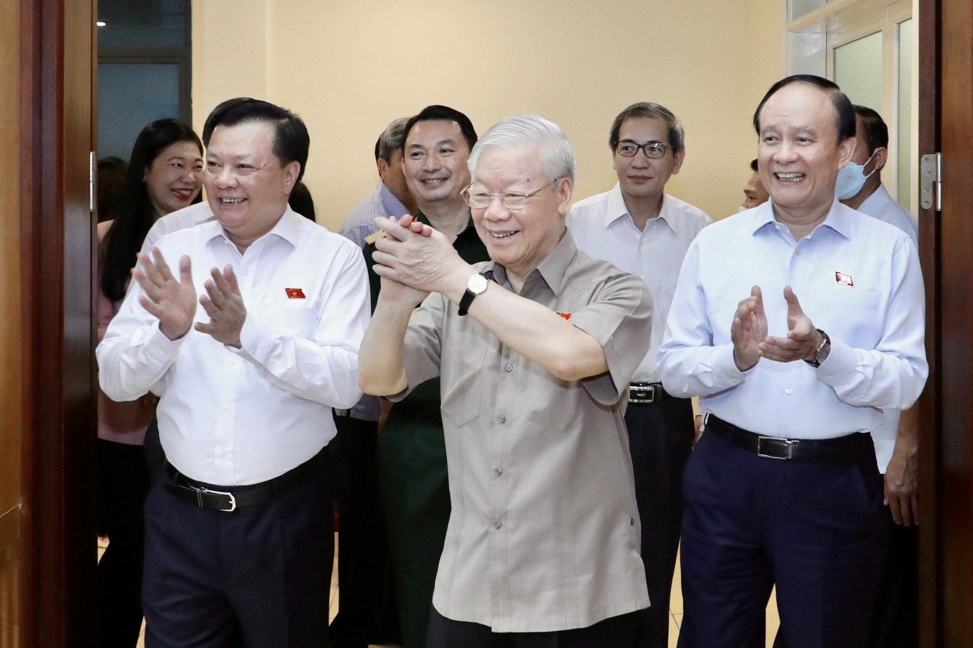 Hình ảnh Tổng Bí thư Nguyễn Phú Trọng tiếp xúc cử tri tại Hà Nội