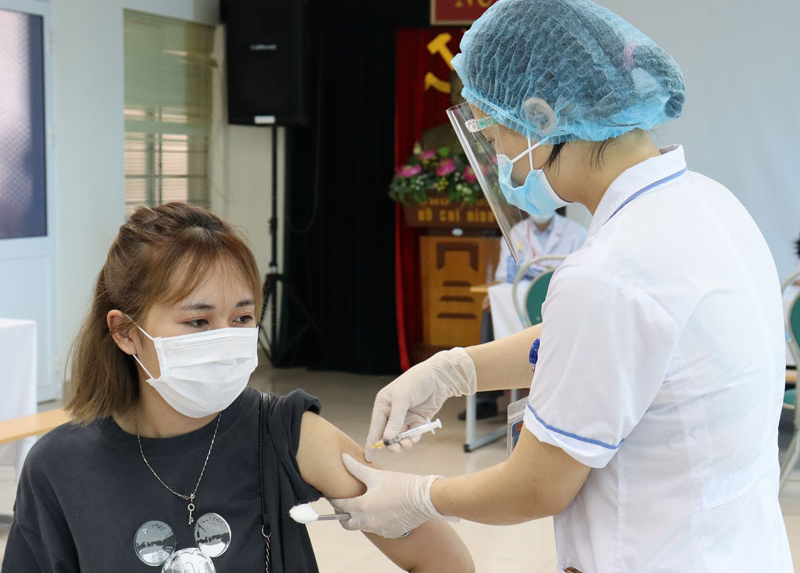 Hướng dẫn mới nhất về tiêm nhắc lại vắc-xin Covid-19