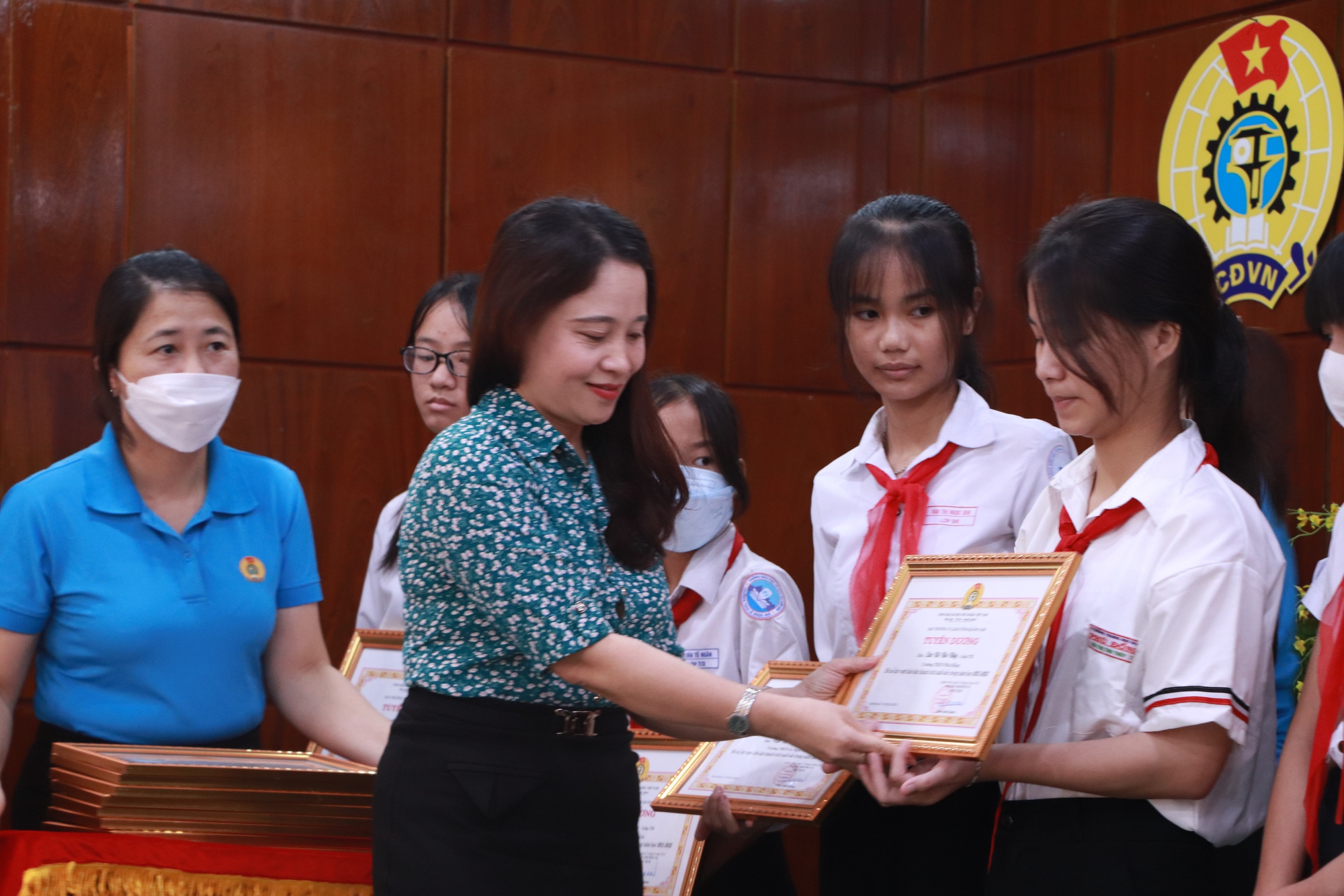 Nam sinh ở Quảng Nam qua đời trước ngày được tuyên dương - Ảnh 3.