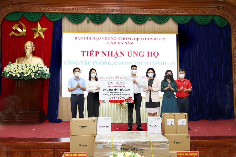 Tập đoàn BRG và Ngân hàng SeABank ủng hộ trang thiết bị y tế trị giá 6 tỉ đồng cho tỉnh Hà Nam