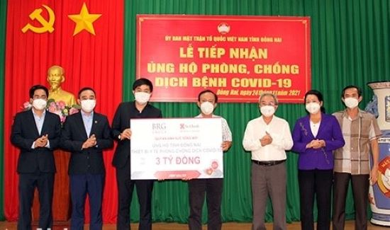 Tập đoàn BRG và Ngân hàng SeABank ủng hộ trang thiết bị y tế chống dịch cho Đồng Nai
