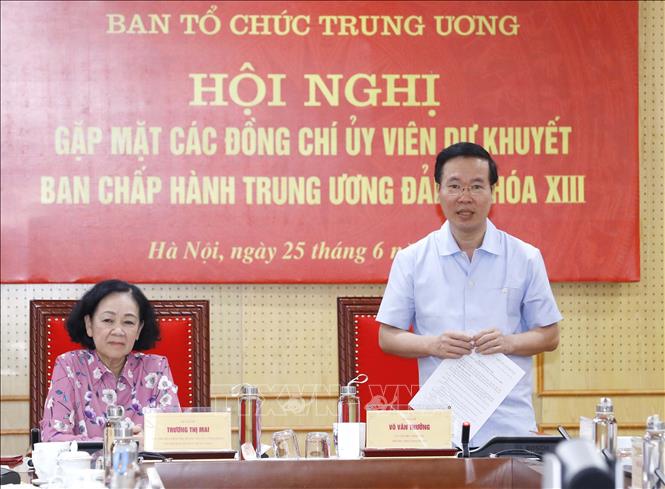 Mỗi Ủy viên dự khuyết Trung ương cần luôn "giữ mình", tránh xa những cám dỗ hằng ngày