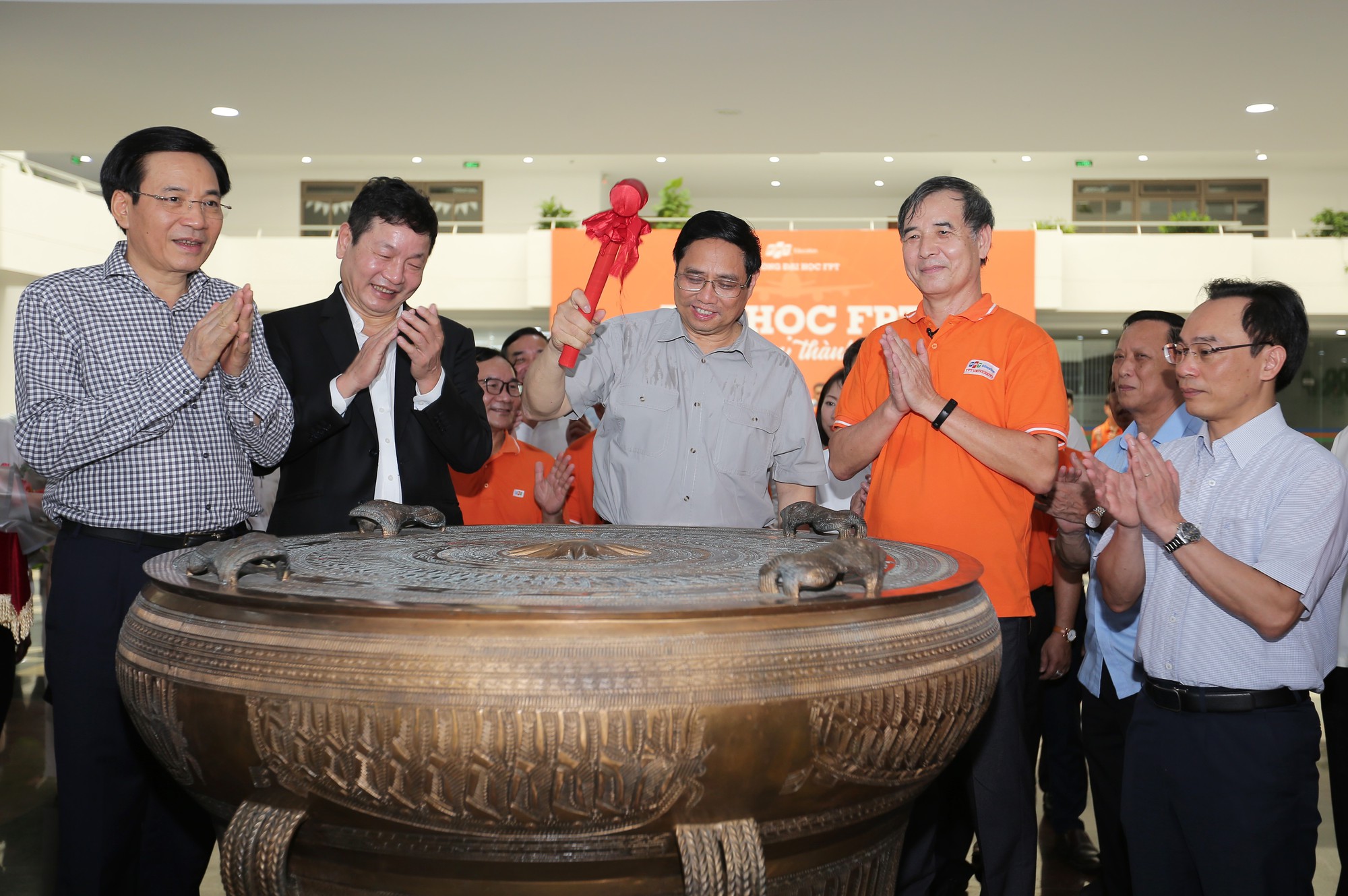 Thủ tướng Phạm Minh Ch&iacute;nh thăm, khảo s&aacute;t một số nh&agrave; m&aacute;y, dự &aacute;n c&ocirc;ng nghệ cao ở Đ&agrave; Nẵng - Ảnh 1.