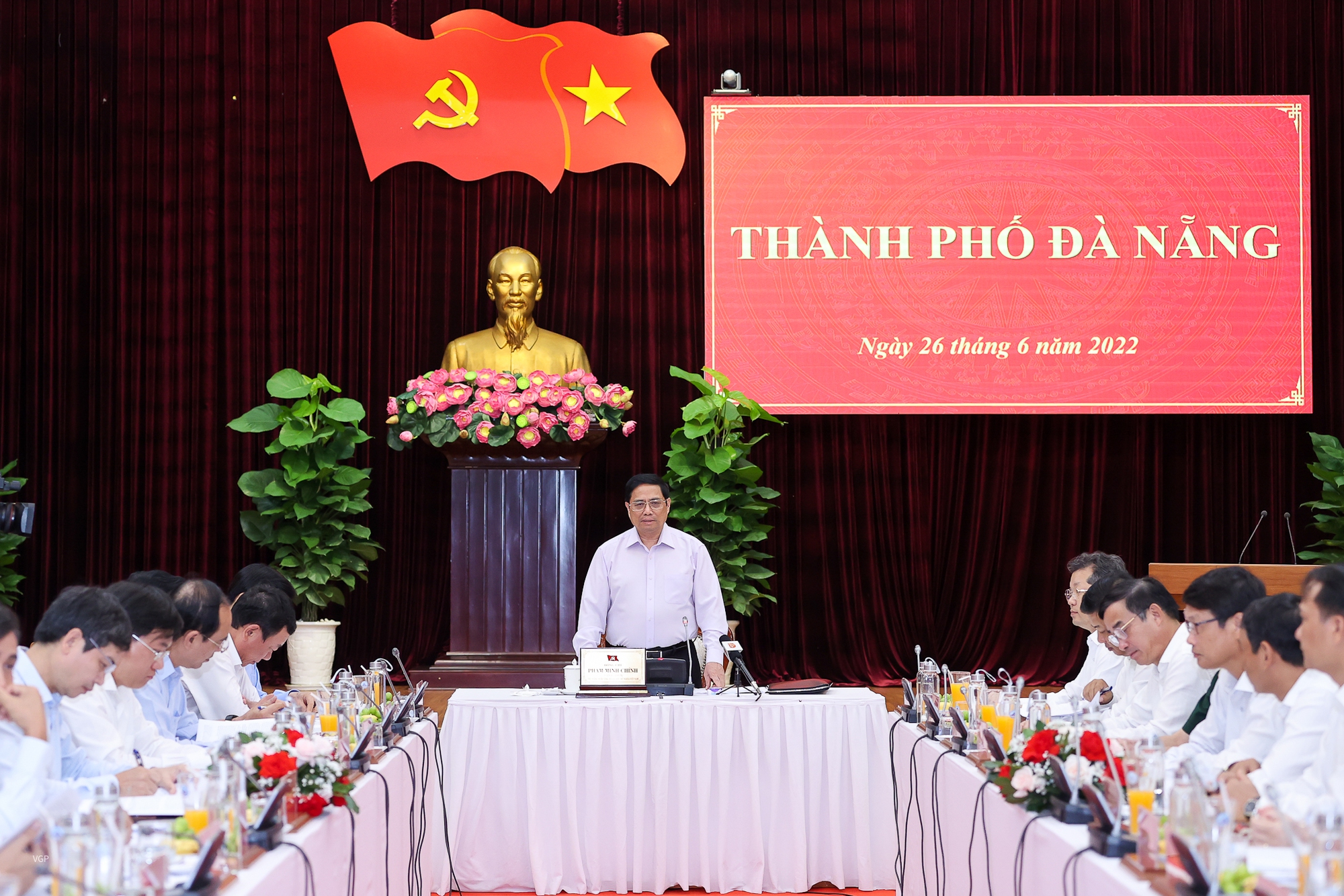 Thủ tướng chỉ ra hướng giải quyết c&aacute;c vướng mắc của Đ&agrave; Nẵng - Ảnh 1.