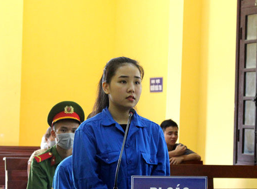 "Hotgirl" trả giá đắt vì làm liều