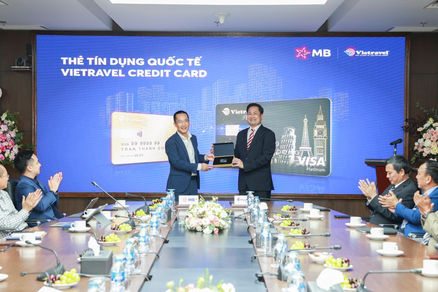 Vietravel k&yacute; kết thỏa thuận hợp t&aacute;c to&agrave;n diện với Ng&acirc;n h&agrave;ng TMCP Qu&acirc;n Đội - Ảnh 5.