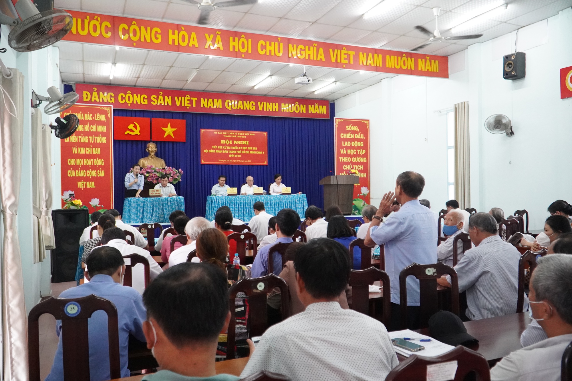 TP HCM: Cử tri đề nghị gi&aacute;m s&aacute;t dự &aacute;n chống ngập gần 10.000 tỉ đồng - Ảnh 1.