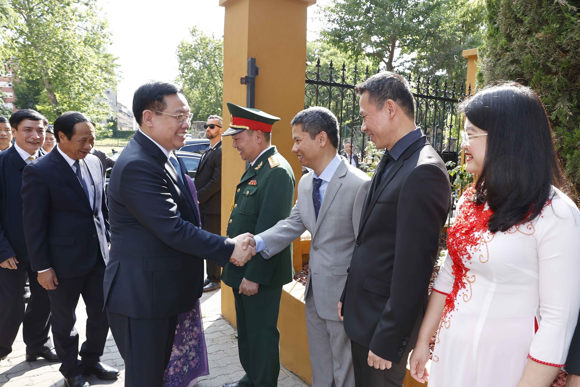 Chủ tịch Quốc hội: Mong doanh nghiệp người Việt tại Ch&acirc;u &Acirc;u đ&oacute;ng g&oacute;p cho đất nước - Ảnh 2.