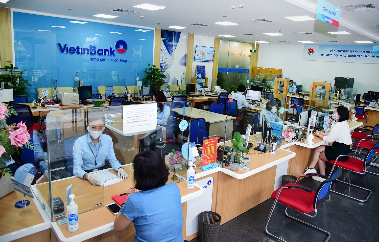 VietinBank - Ngân hàng cung cấp dịch vụ TTTM tốt nhất Việt Nam 2022