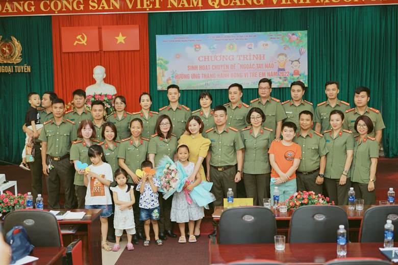 Thạc sỹ Tâm lý Bình An: “Xử lý các vấn đề tâm lý cho con cái sau dịch là việc làm cấp thiết của các bậc cha mẹ” - Ảnh 1.
